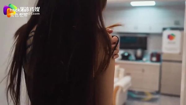 果冻传媒GDCM-016最喜吞精的好色熟女-苏雅阁